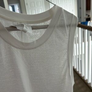 White lululemon oversized tank size 6 NEW